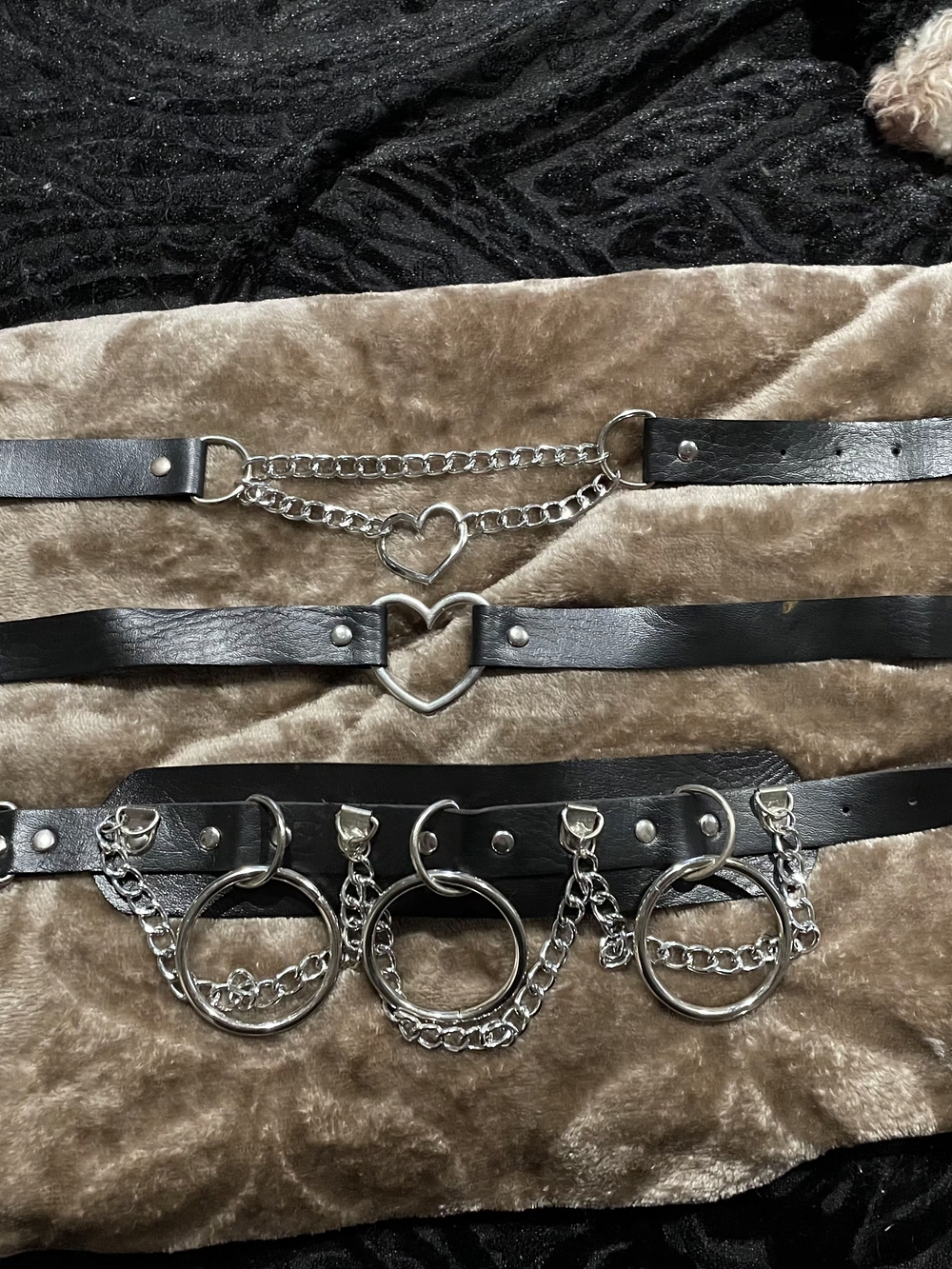 Black Heart Accent and Ring Chain Neck Belts - Set of 3